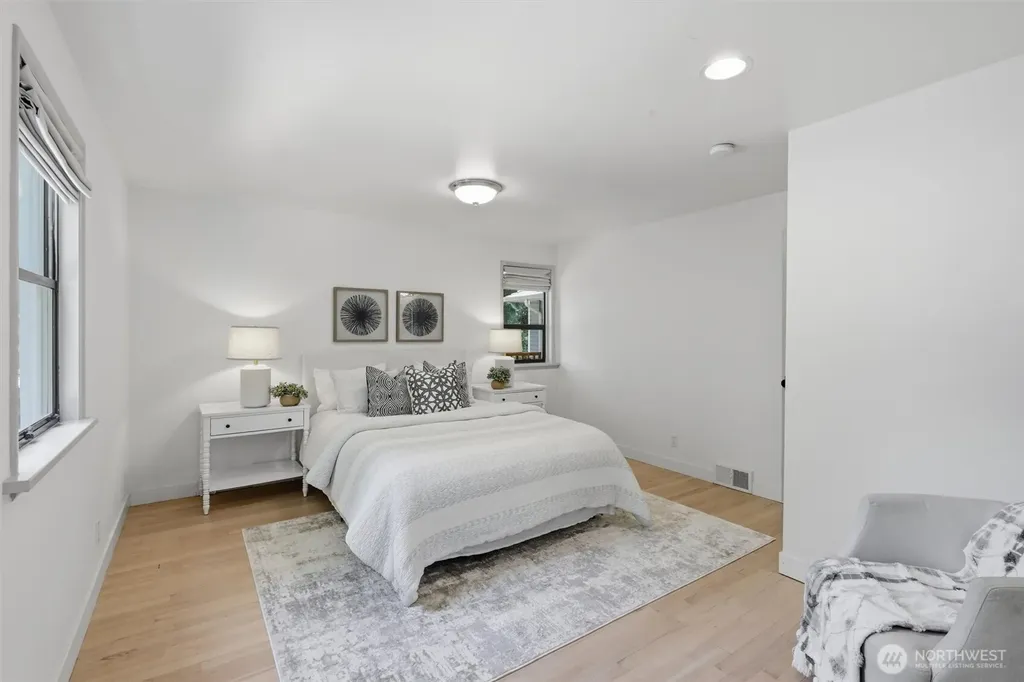 4076 NE 87th Street Seattle WA 98115