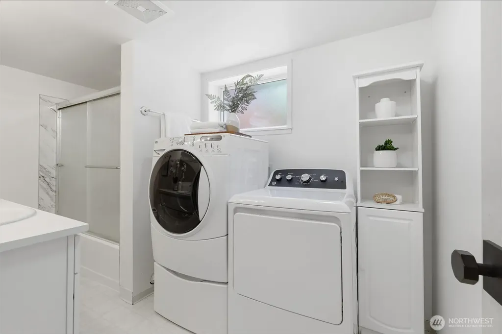 4076 NE 87th Street Seattle WA 98115