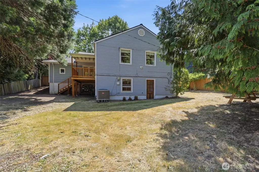 4076 NE 87th Street Seattle WA 98115