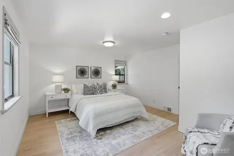 4076 NE 87th Street Seattle WA 98115