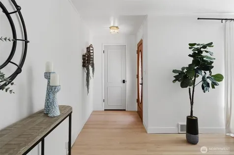 4076 NE 87th Street Seattle WA 98115