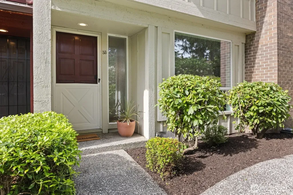 1035 156th Avenue NE Bellevue WA 98007