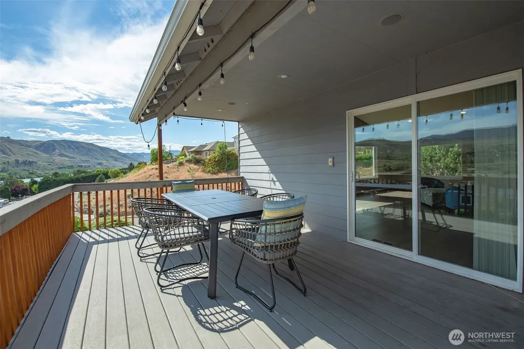 2840 Akamai Way East Wenatchee WA 98801