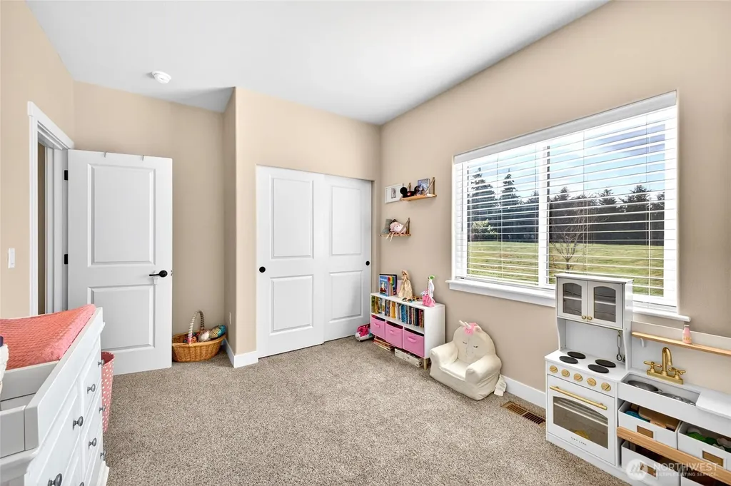 12111 Maxvale Hill Court SE Yelm WA 98597