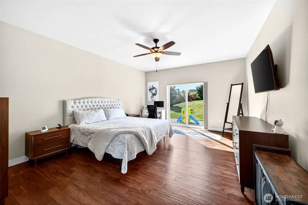 12111 Maxvale Hill Court SE Yelm WA 98597
