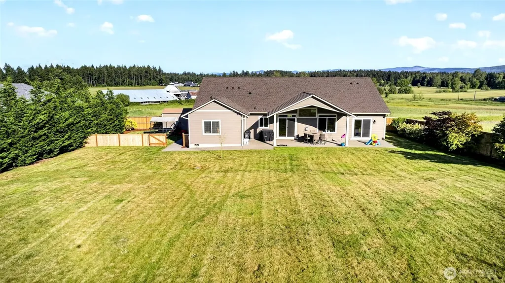 12111 Maxvale Hill Court SE Yelm WA 98597