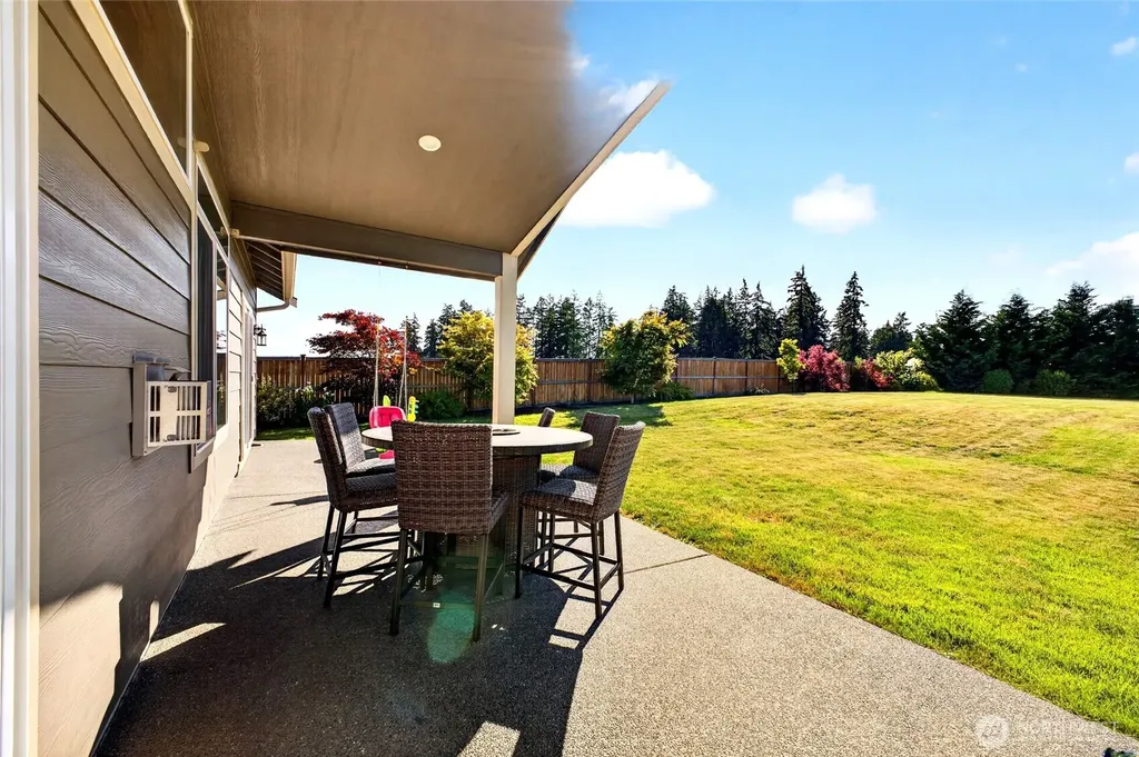 12111 Maxvale Hill Court SE Yelm WA 98597