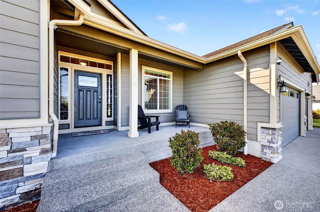12111 Maxvale Hill Court SE Yelm WA 98597