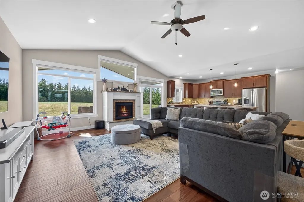12111 Maxvale Hill Court SE Yelm WA 98597