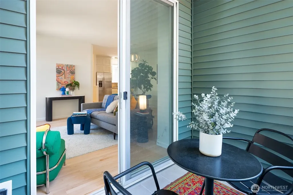 6551 5th Avenue NE Seattle WA 98115