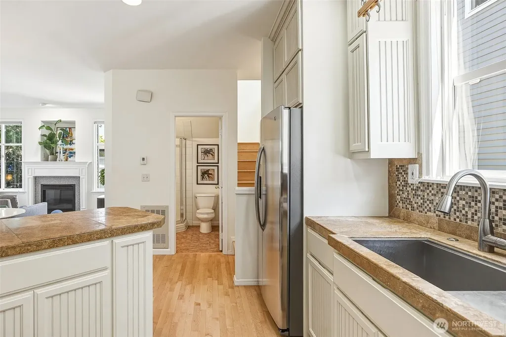 6551 5th Avenue NE Seattle WA 98115