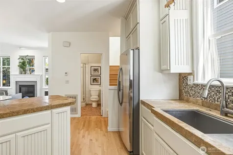 6551 5th Avenue NE Seattle WA 98115