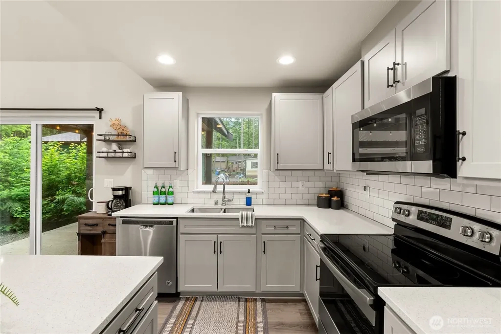 108 Cowlitz View Drive Packwood WA 98361