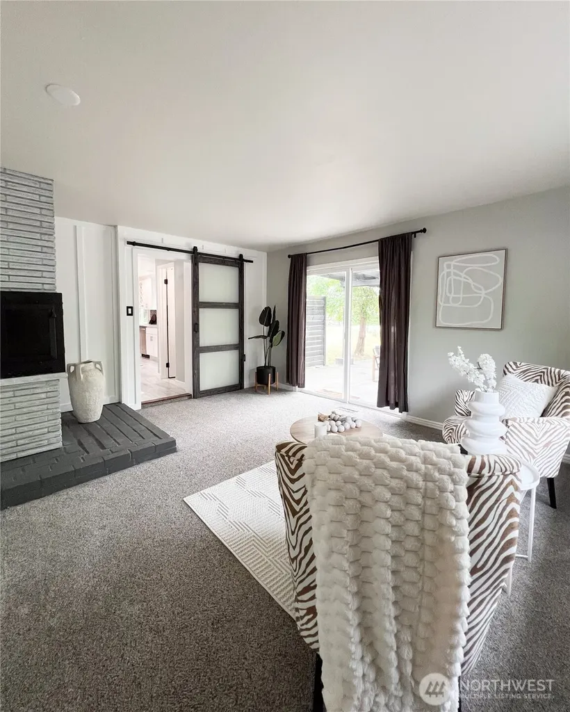 811 Hilltop Avenue Kent WA 98031