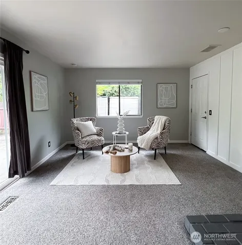 811 Hilltop Avenue Kent WA 98031