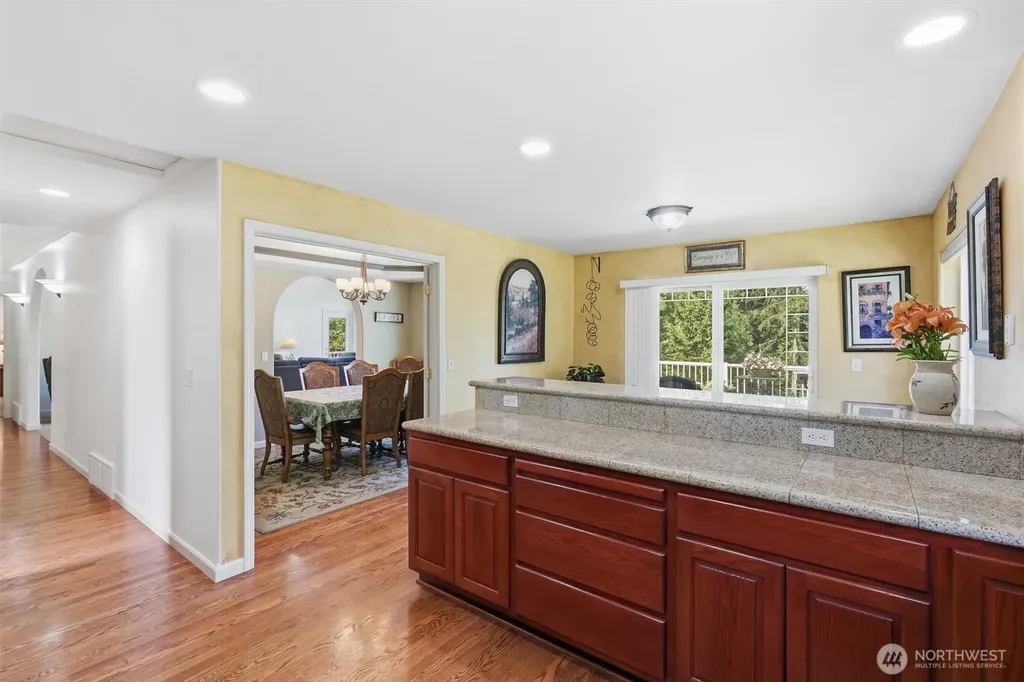 19310 95th Avenue NE Arlington WA 98223