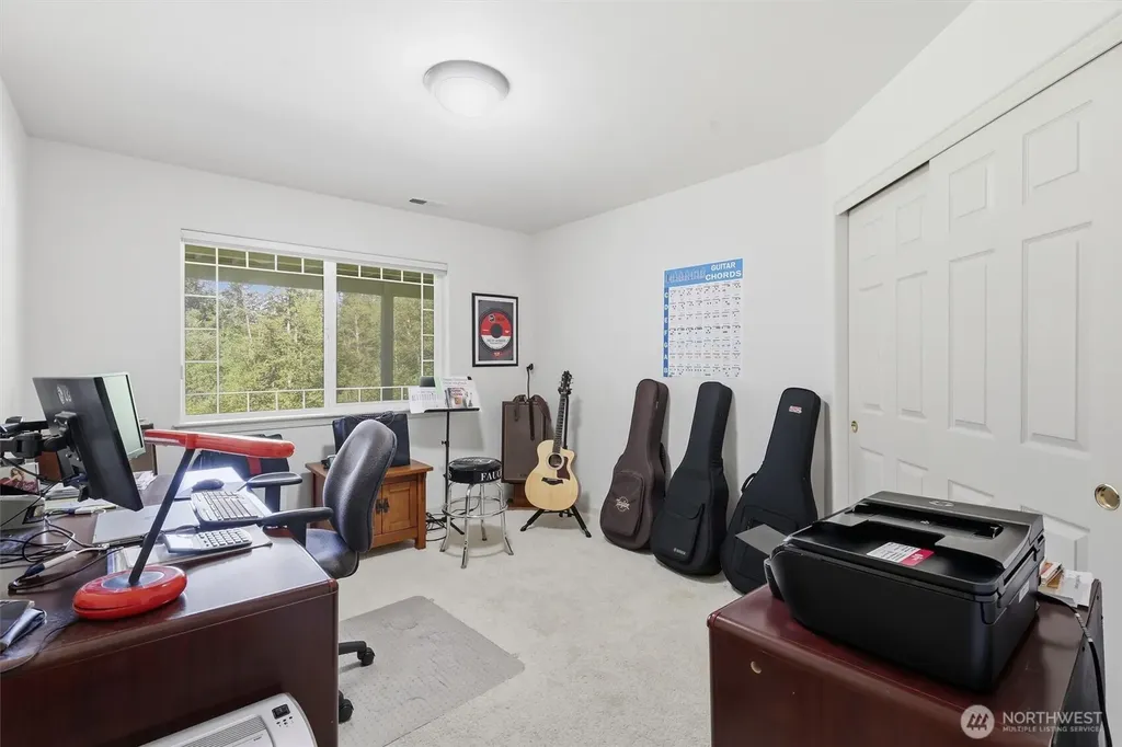 19310 95th Avenue NE Arlington WA 98223