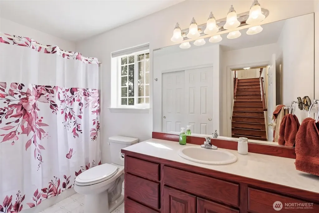 19310 95th Avenue NE Arlington WA 98223