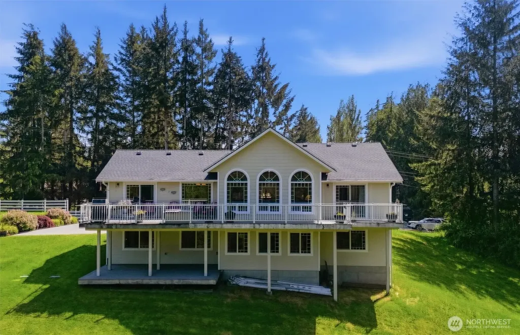 19310 95th Avenue NE Arlington WA 98223