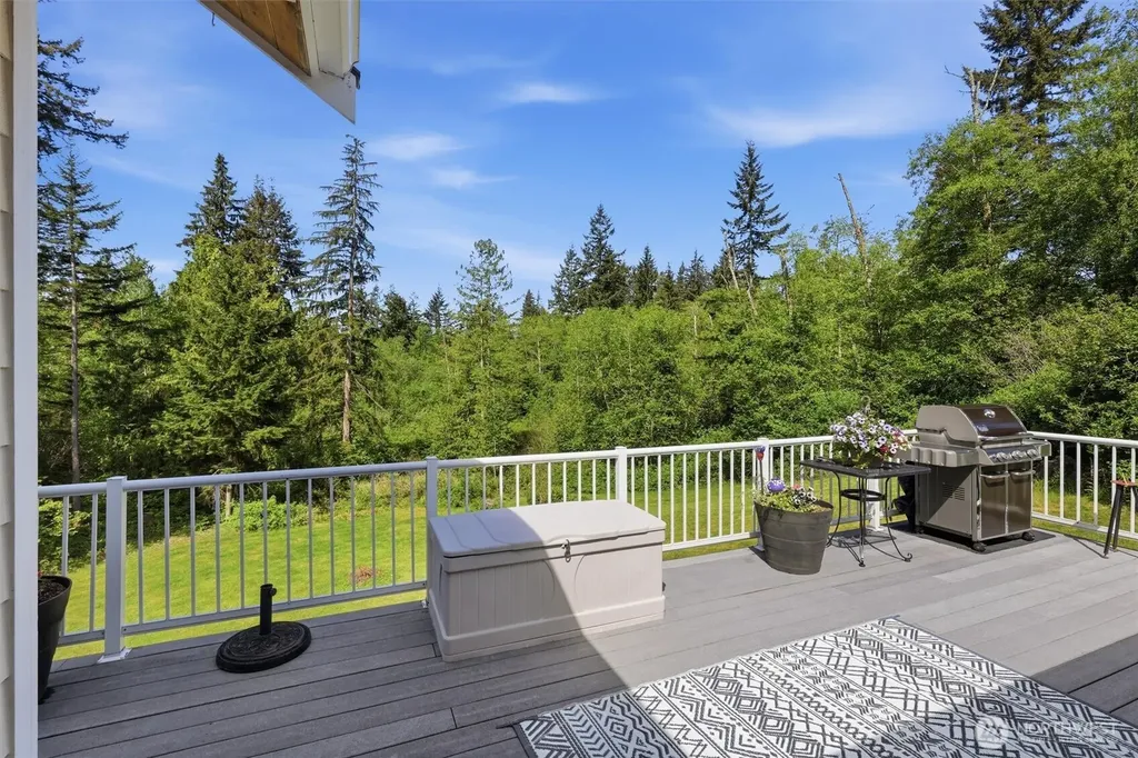 19310 95th Avenue NE Arlington WA 98223