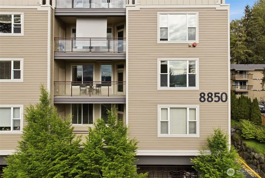 8850 Redmond Woodinville Road NE Redmond WA 98052