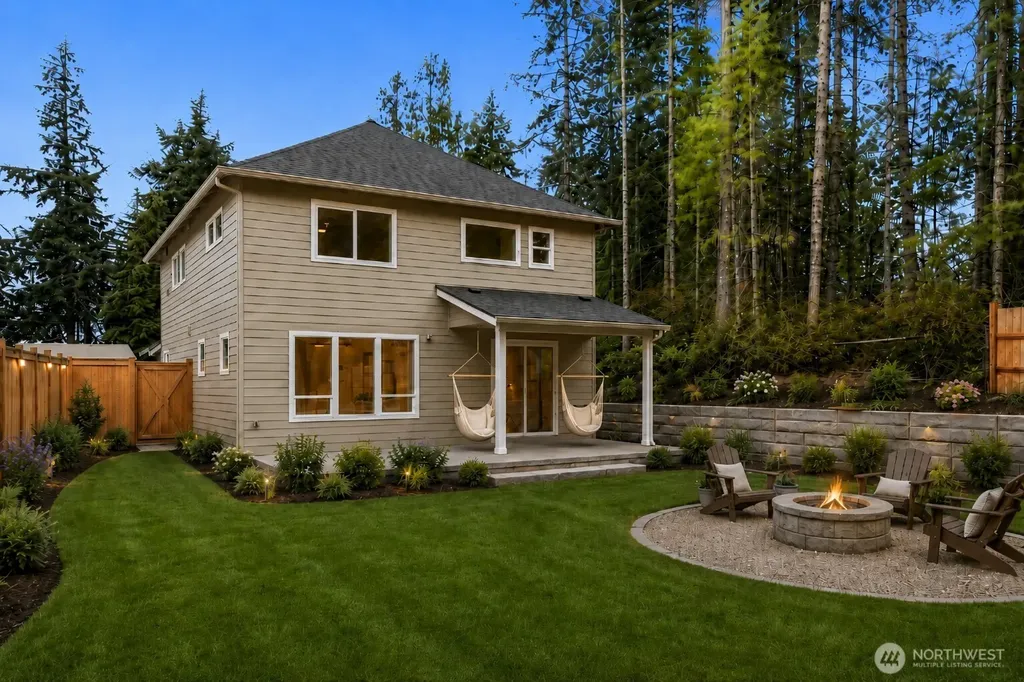4140 Lakeview Avenue NW Bremerton WA 98312