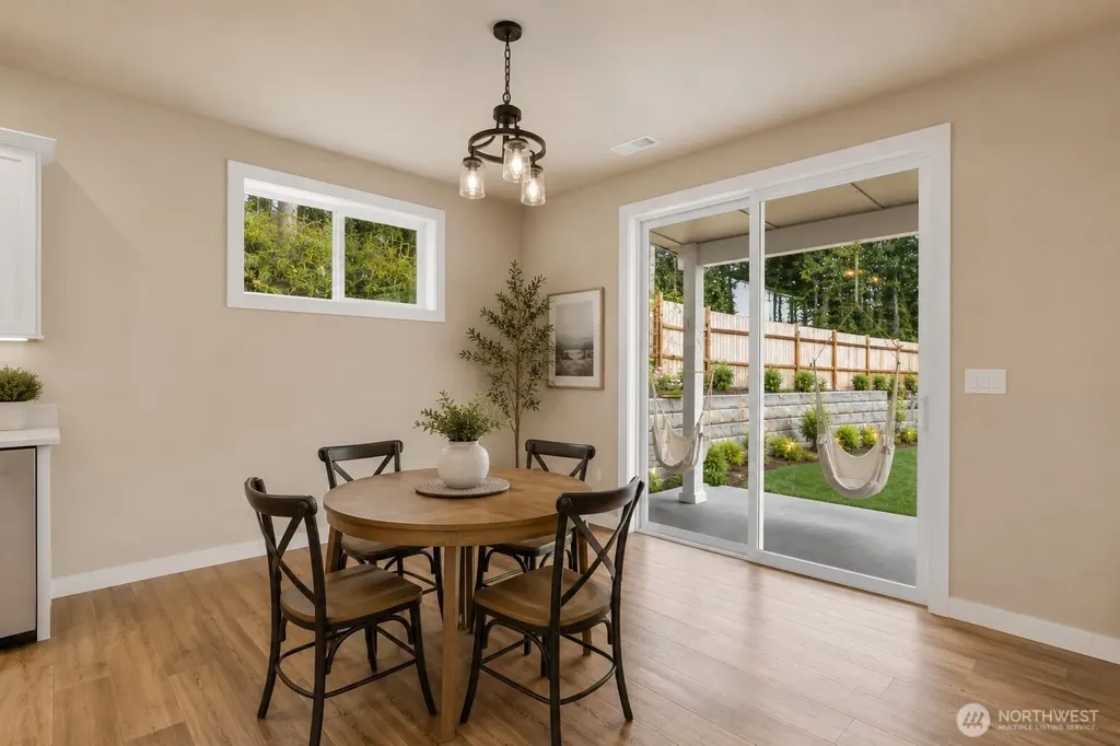 4140 Lakeview Avenue NW Bremerton WA 98312