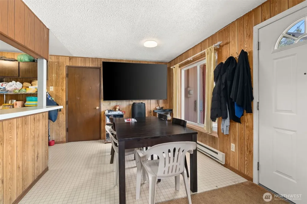 1334 Larch Street Raymond WA 98577