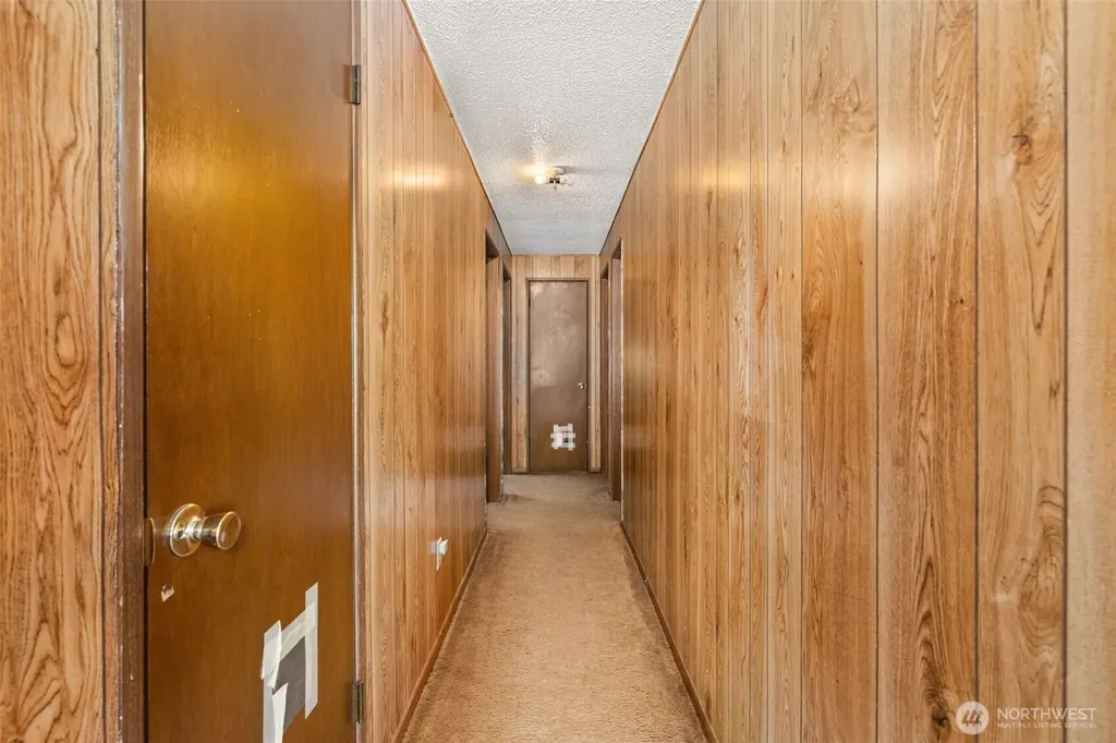 1334 Larch Street Raymond WA 98577