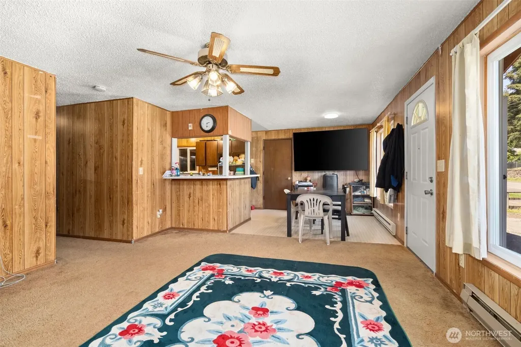 1334 Larch Street Raymond WA 98577