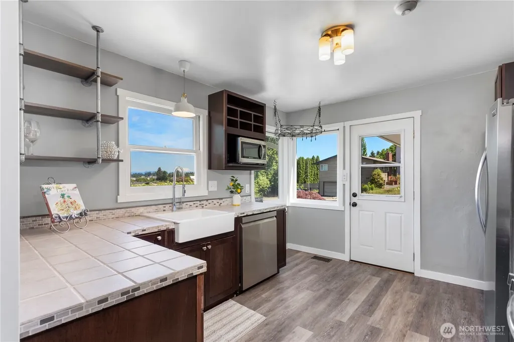 1609 NE 72nd Street Vancouver WA 98665