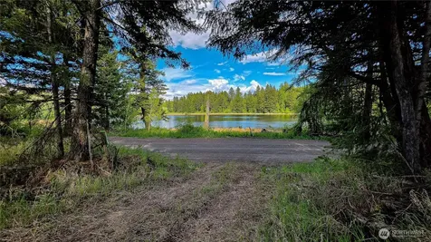 196 Davies Road Oroville WA 98844