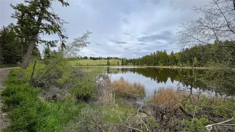 196 Davies Road Oroville WA 98844