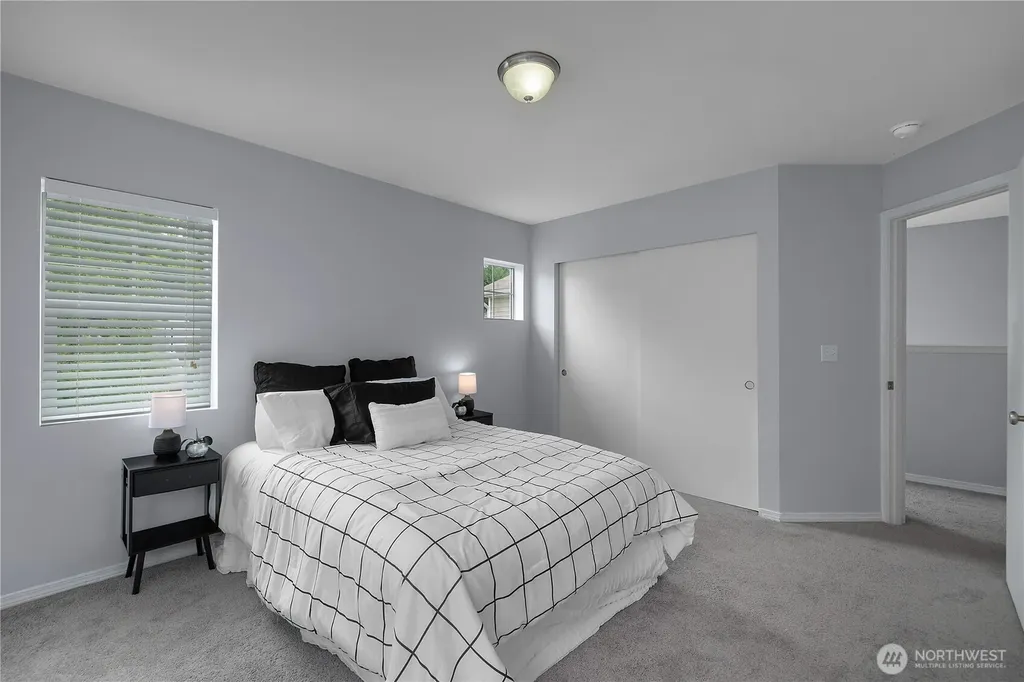 7604 Traditions Avenue NE Lacey WA 98516