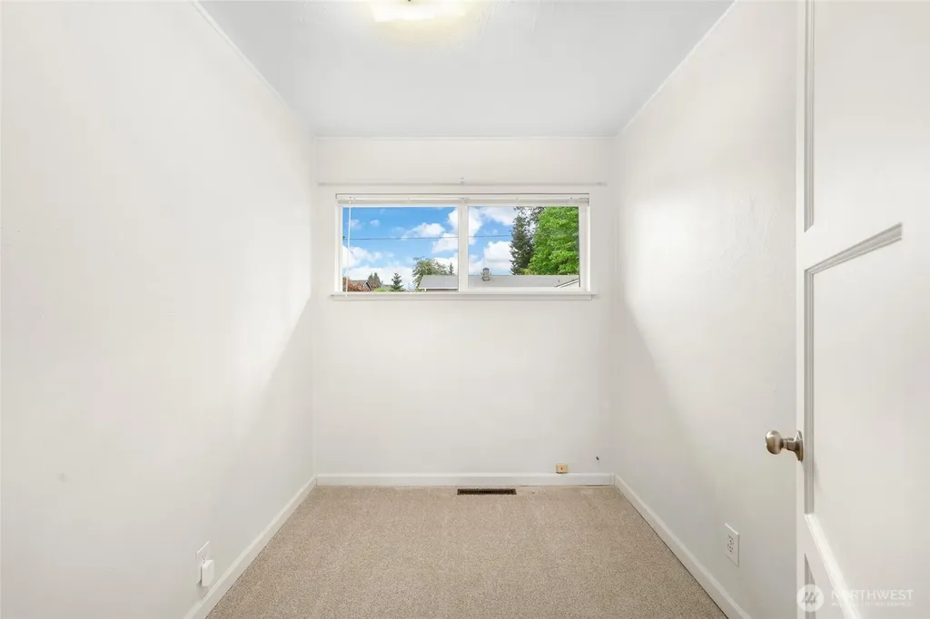 2402 Union Avenue NE Renton WA 98059