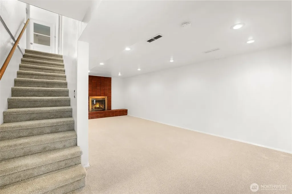 2402 Union Avenue NE Renton WA 98059