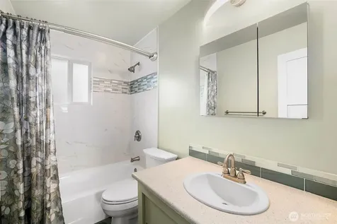 2402 Union Avenue NE Renton WA 98059