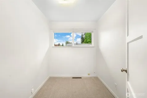 2402 Union Avenue NE Renton WA 98059