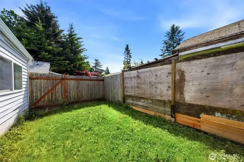 10330 Stone Avenue N Seattle WA 98133