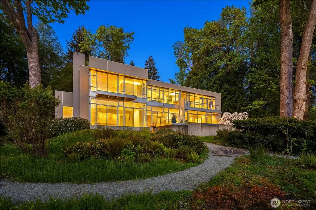 22200 Chinook Road Woodway WA 98020