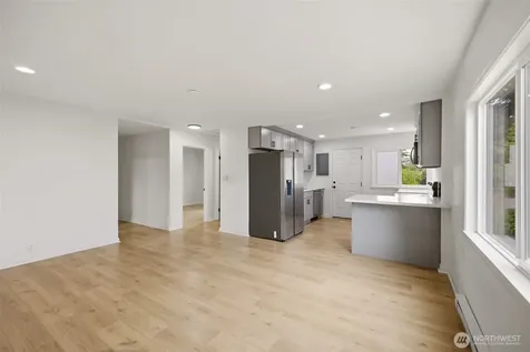 2604 S 122nd Street Seattle WA 98168