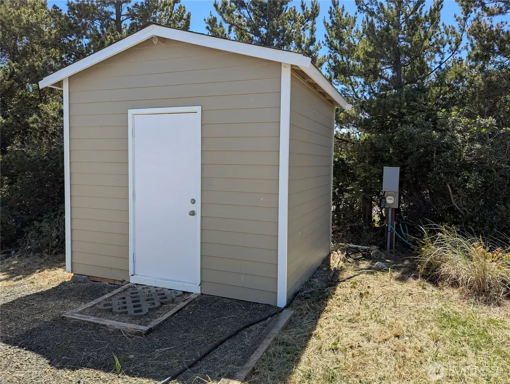 773 S Sand Dune Avenue SW Ocean Shores WA 98569