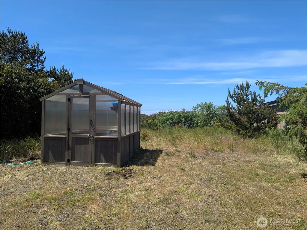773 S Sand Dune Avenue SW Ocean Shores WA 98569
