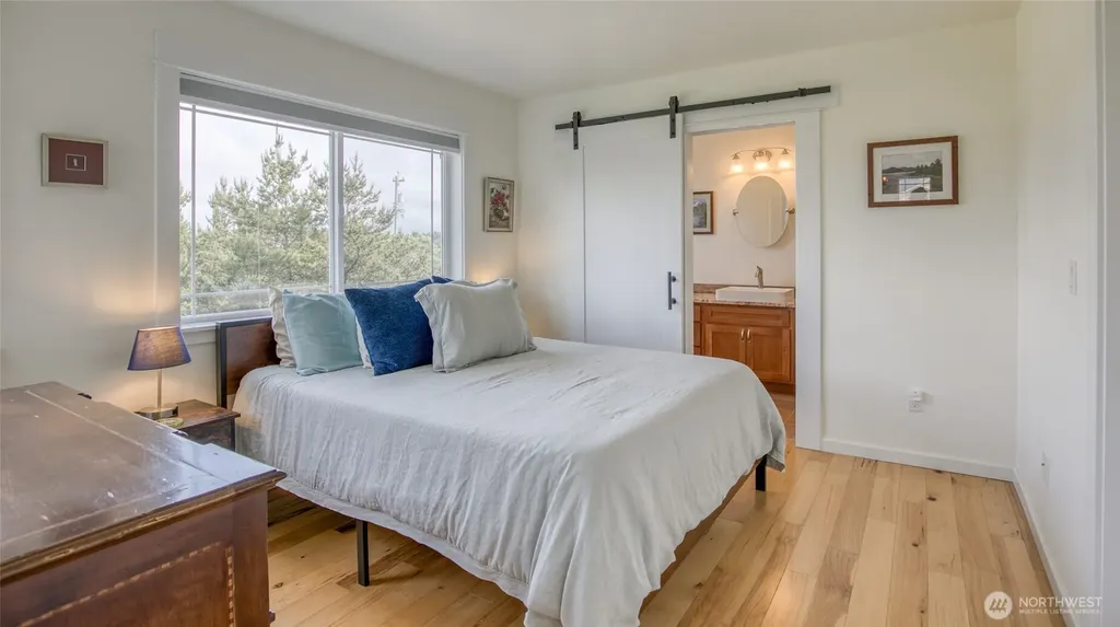 769 S Sand Dune Avenue SW Ocean Shores WA 98569