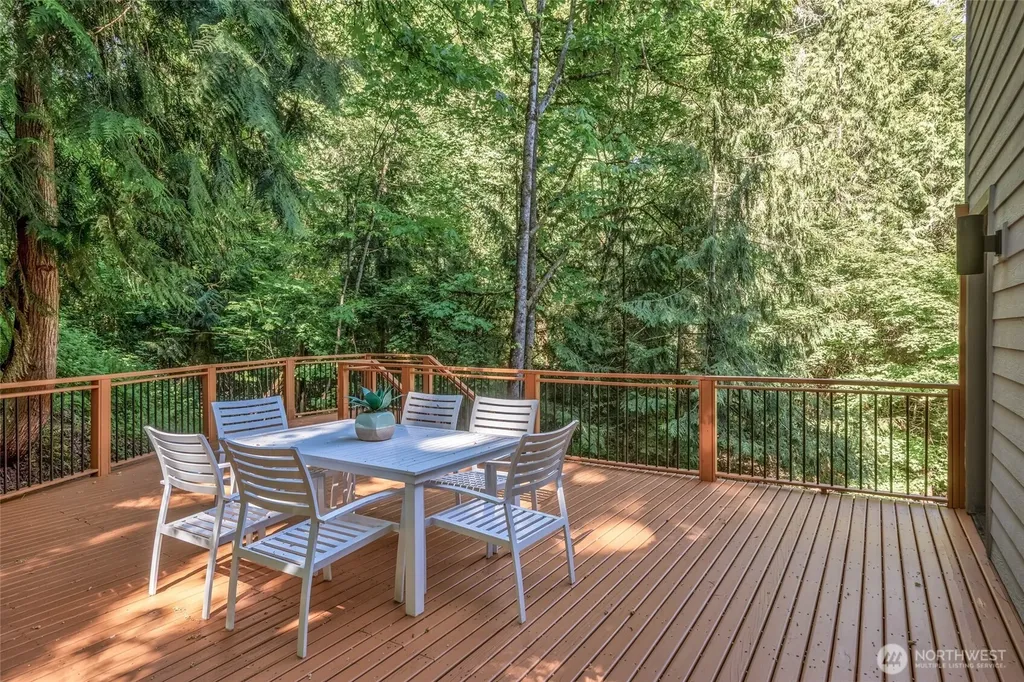 520 176th Lane NE Bellevue WA 98008