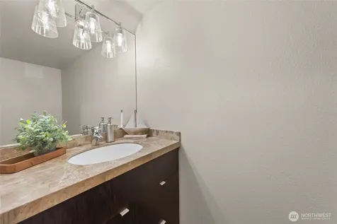 520 176th Lane NE Bellevue WA 98008