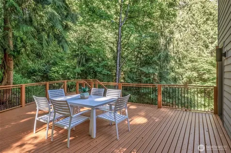 520 176th Lane NE Bellevue WA 98008