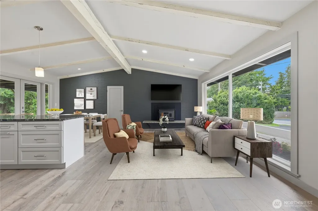 627 SW Normandy Road Normandy Park WA 98166
