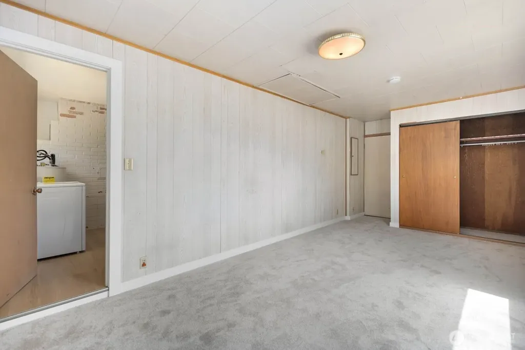 31 Crescent Cir SW Lakewood WA 98499