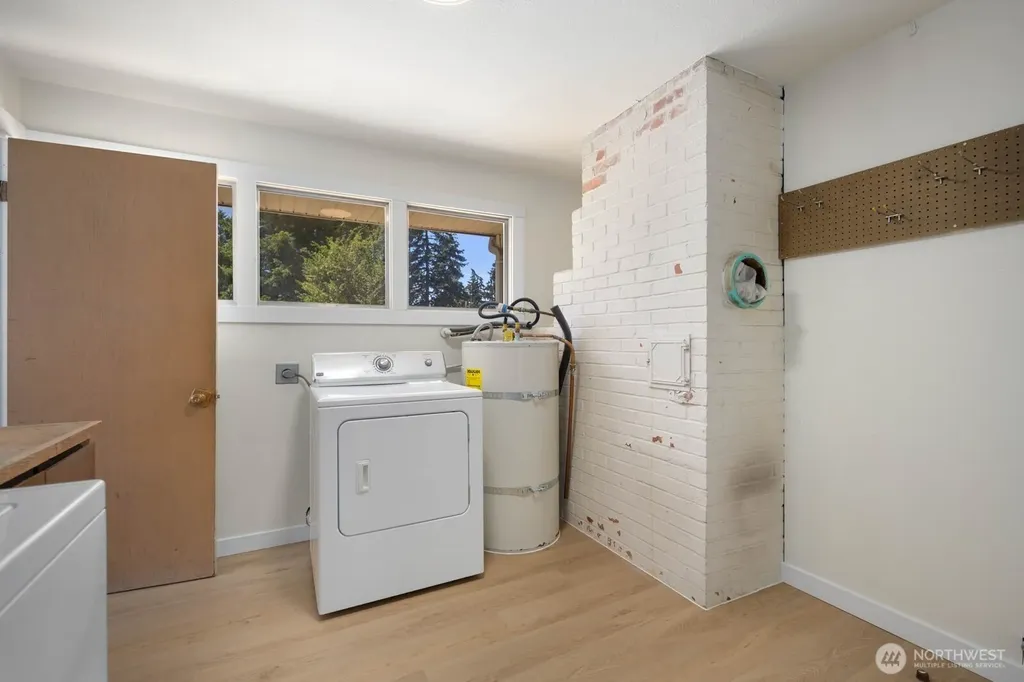 31 Crescent Cir SW Lakewood WA 98499